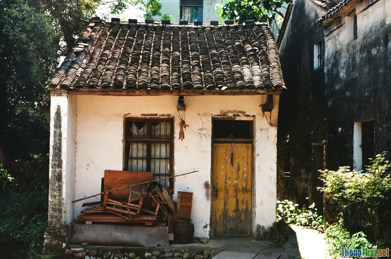 ancient village, vietnamese communal house