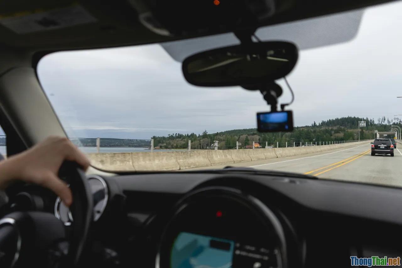 autonomous driving, assistance, dashboard view