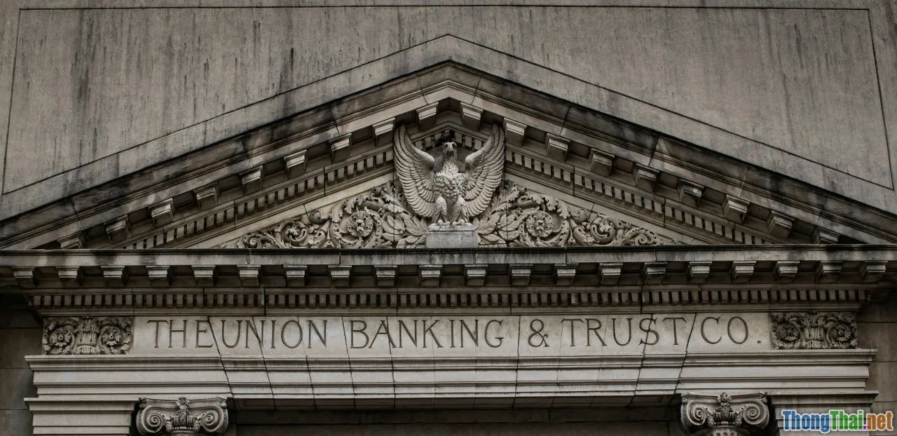 bank consultation, legal advice