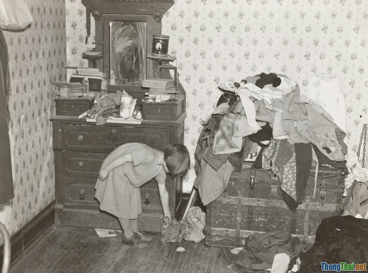 bedtime routine, declutter room