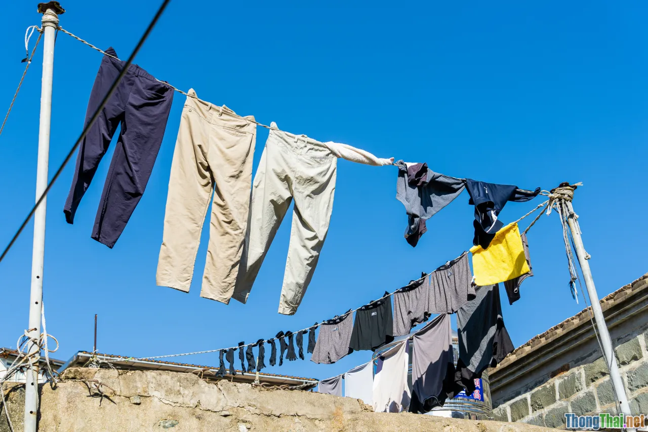 clean laundry, washing clothes, infection prevention