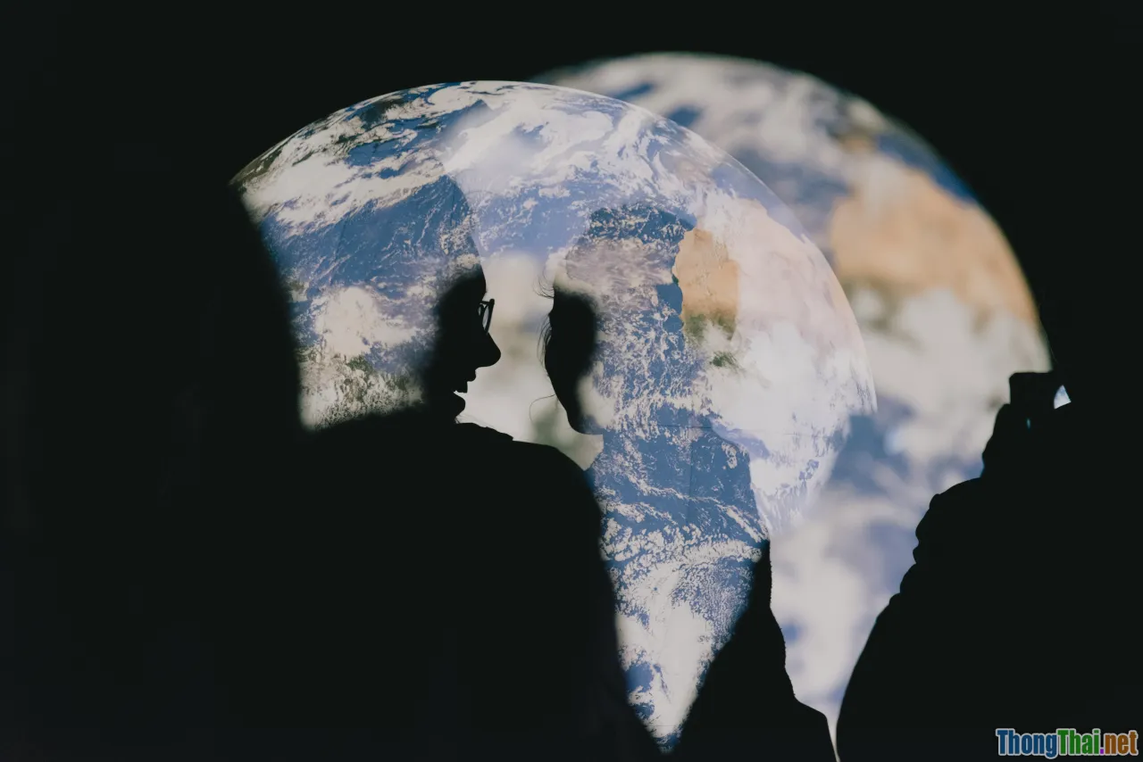 comparison, critical thinking, global perspective