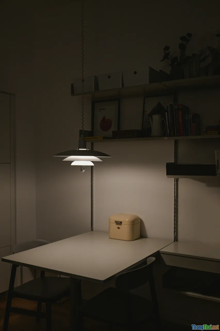cozy desk lamp, emotional workspace atmosphere