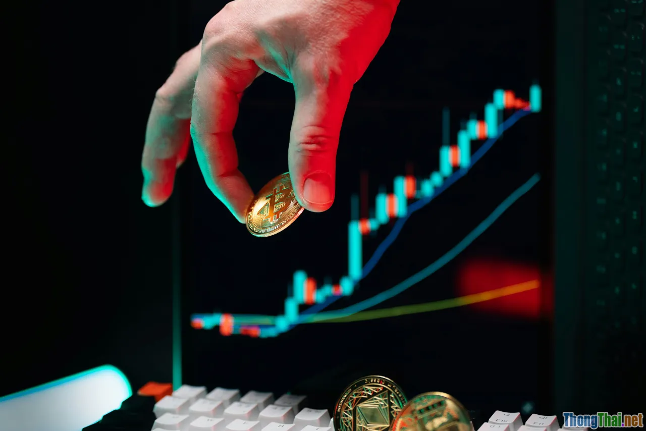 So Sánh Đầu Tư Crypto Và Chứng Khoán Dài Hạn