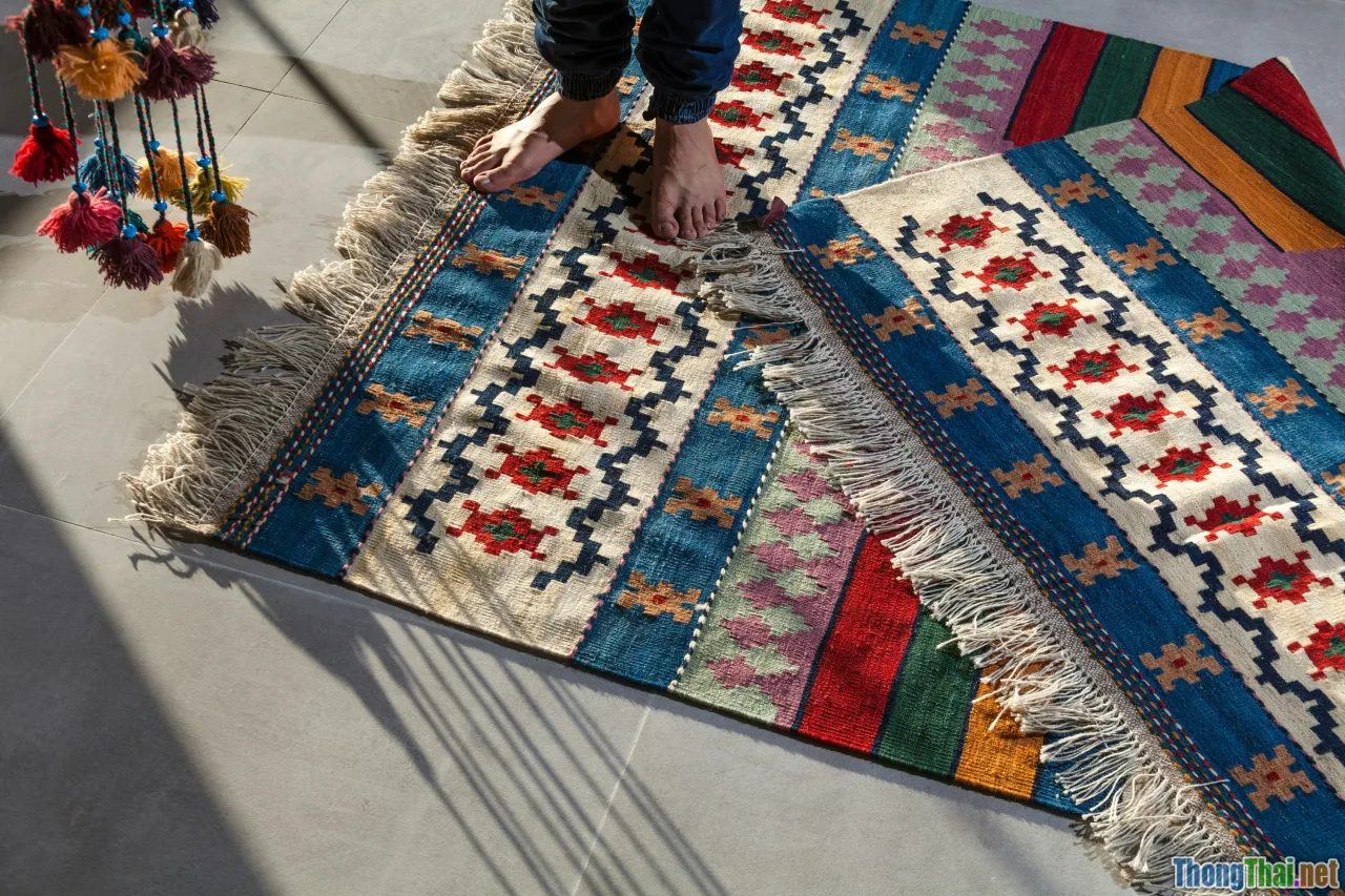 DIY rug, hand weaving, modern carpet