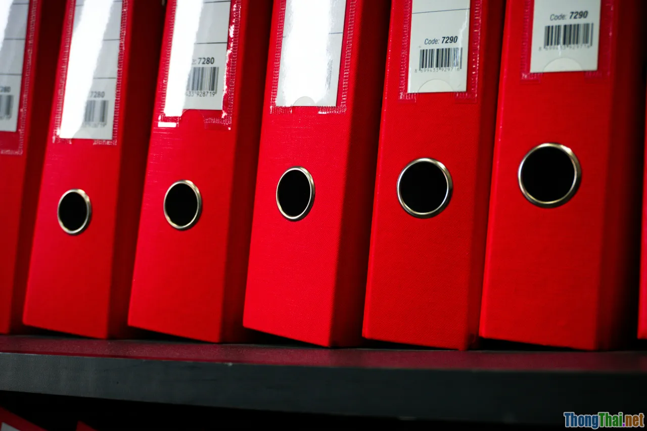 document archive, file folder, paperwork