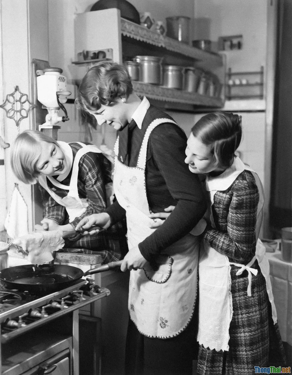 family kitchen, happy cooking, kitchen lifestyle