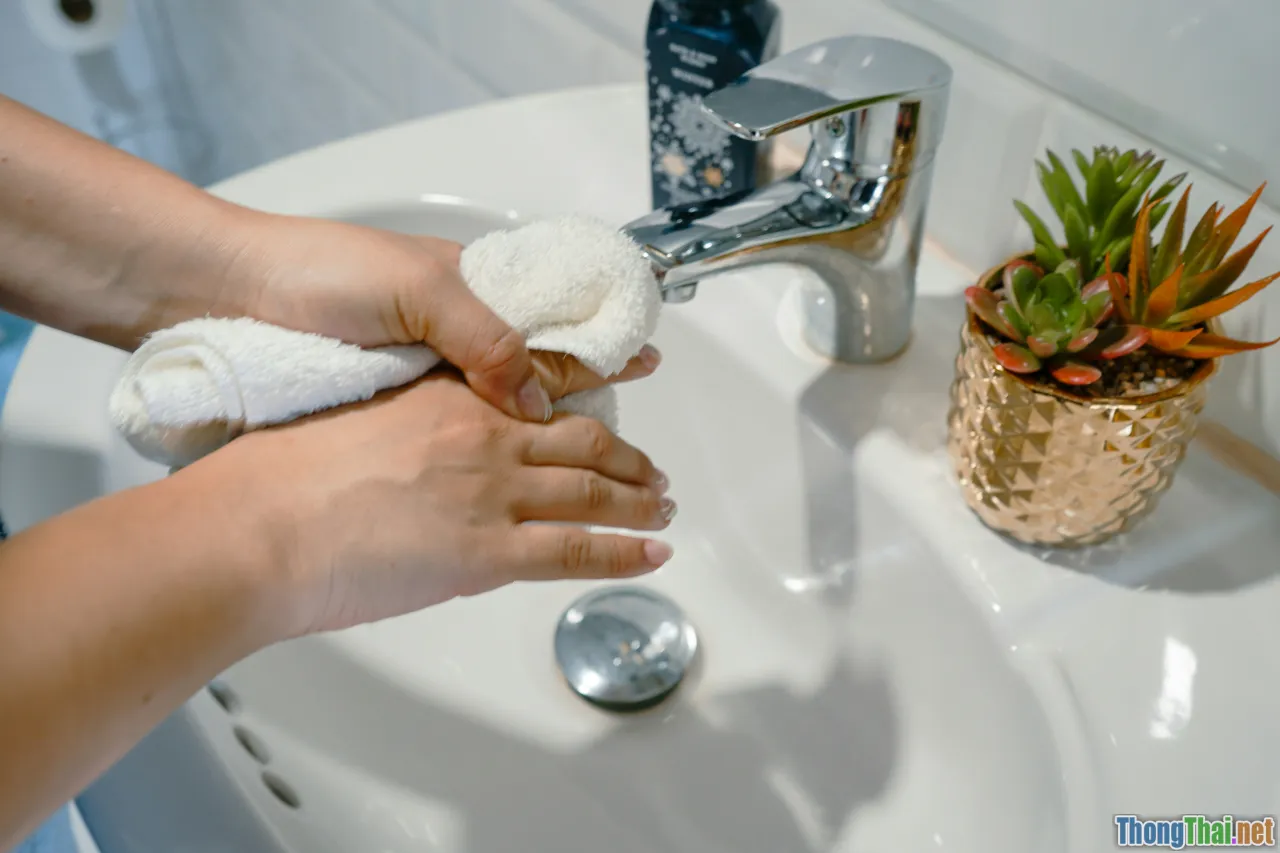 hygiene myths, habits, daily routine