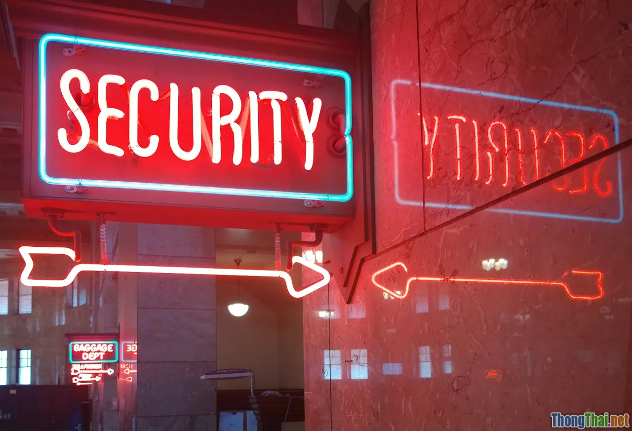 IT security, self defense hacker