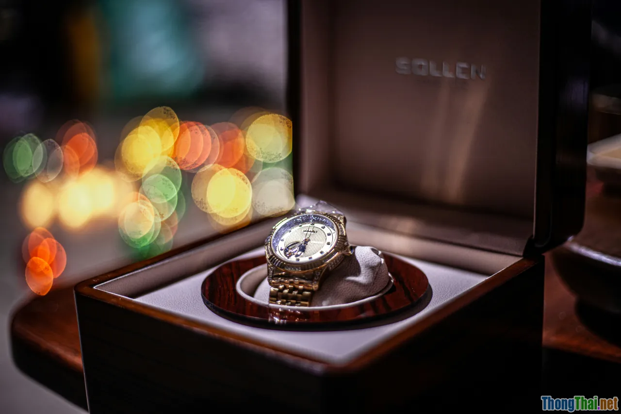 luxury watches, smartwatches, evolution