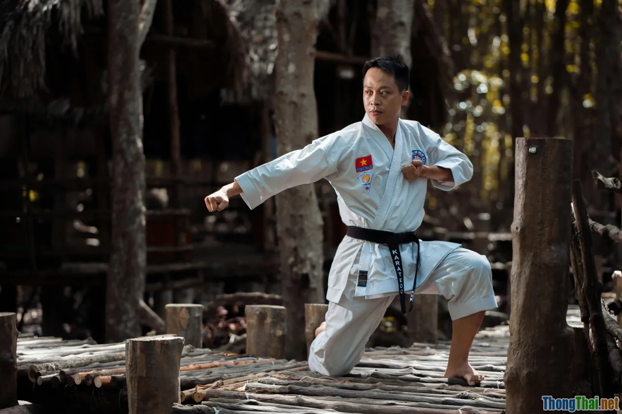 10 cảnh chiến đấu võ thuật đẹp như mơ trong phim Hoa Ngữ