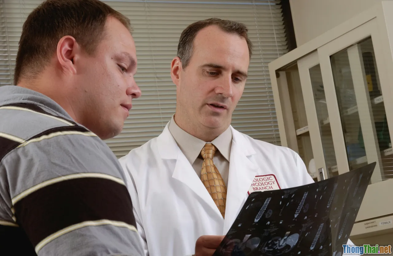 medical consultation, patient with doctor