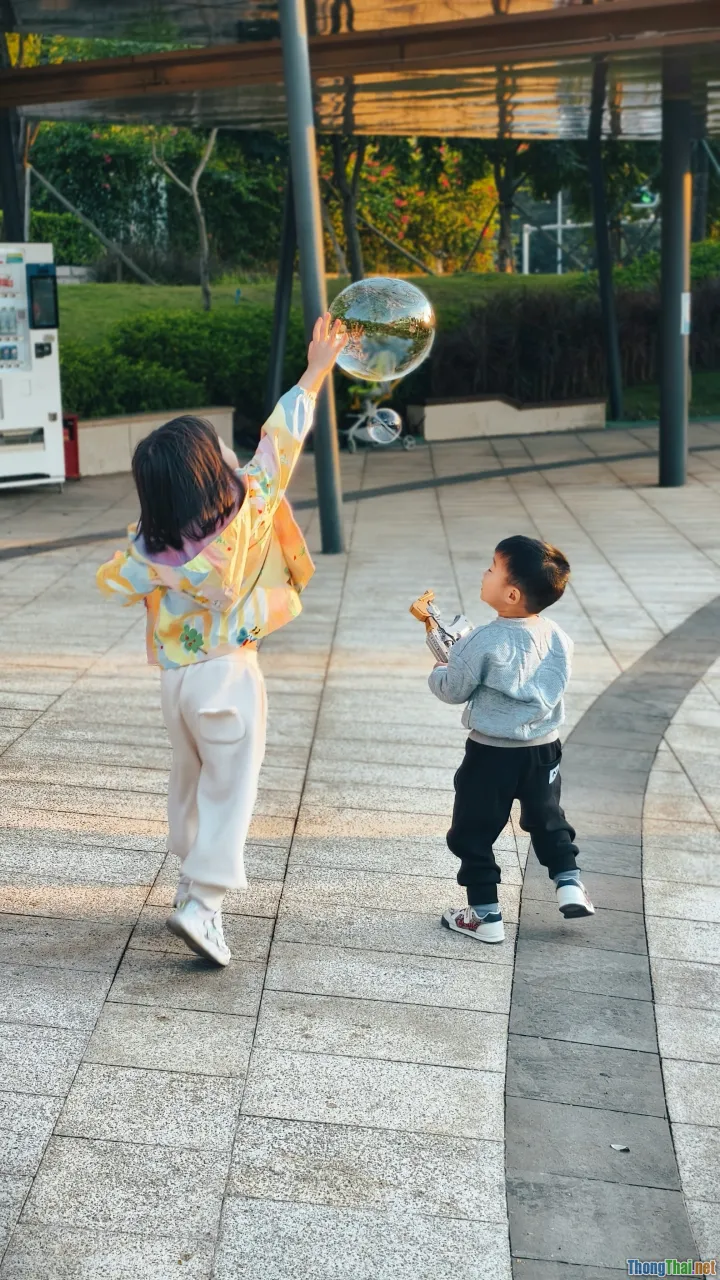 multitasking, juggling, working mother