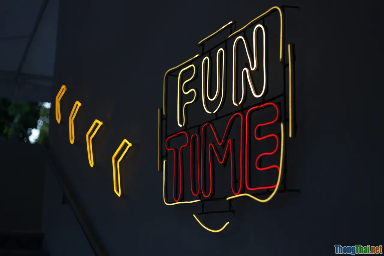 past perfect, timeline, grammar game