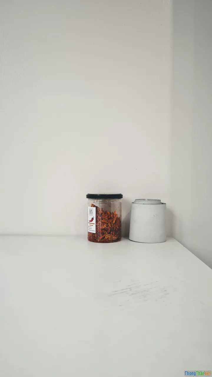 spice jars, magnetic, under-cabinet, labels