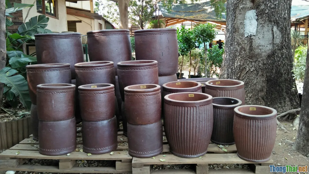 terracotta, ceramic pots, fiberglass, metal