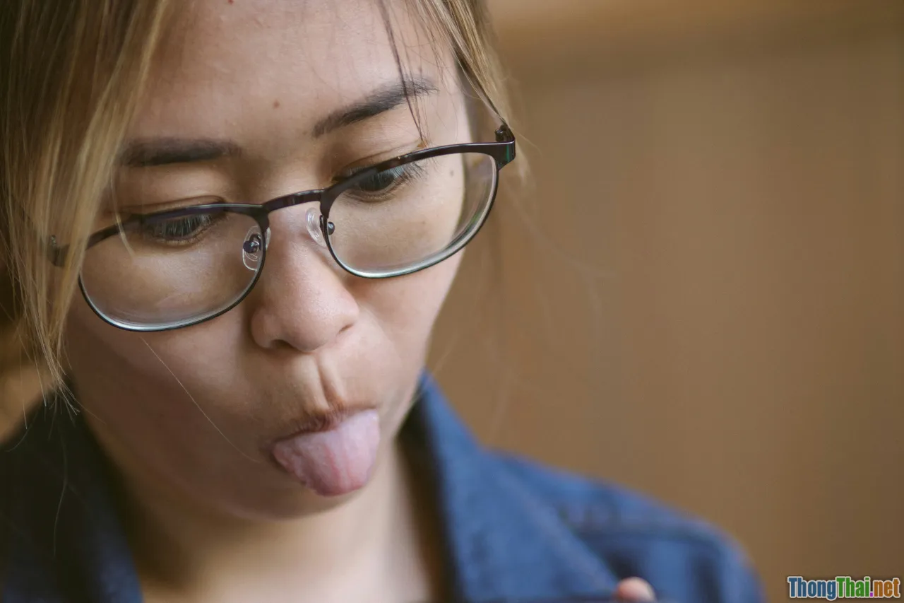 tongue mouth, ending sounds, final consonant, Vietnamese student