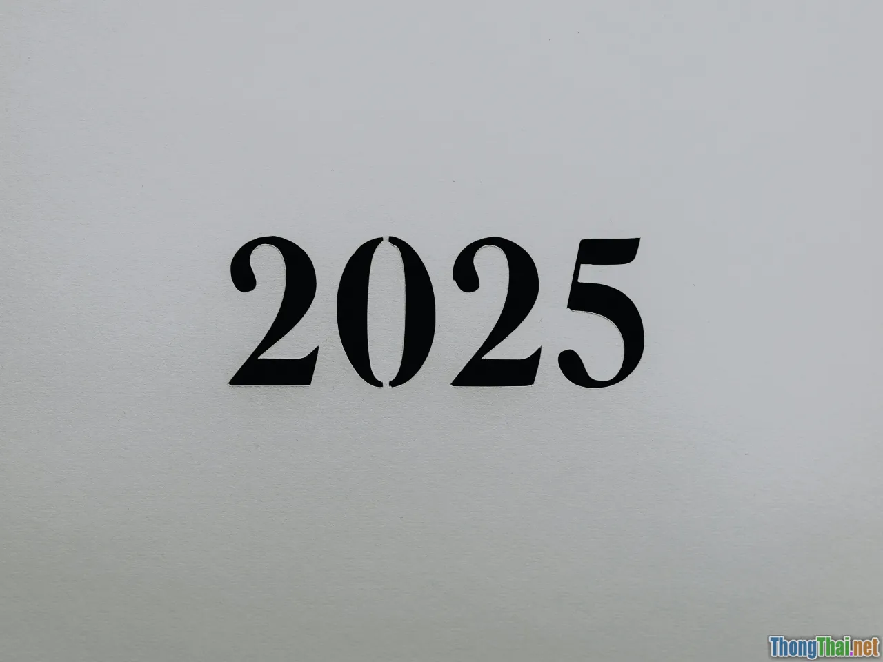 trendy toenails 2024