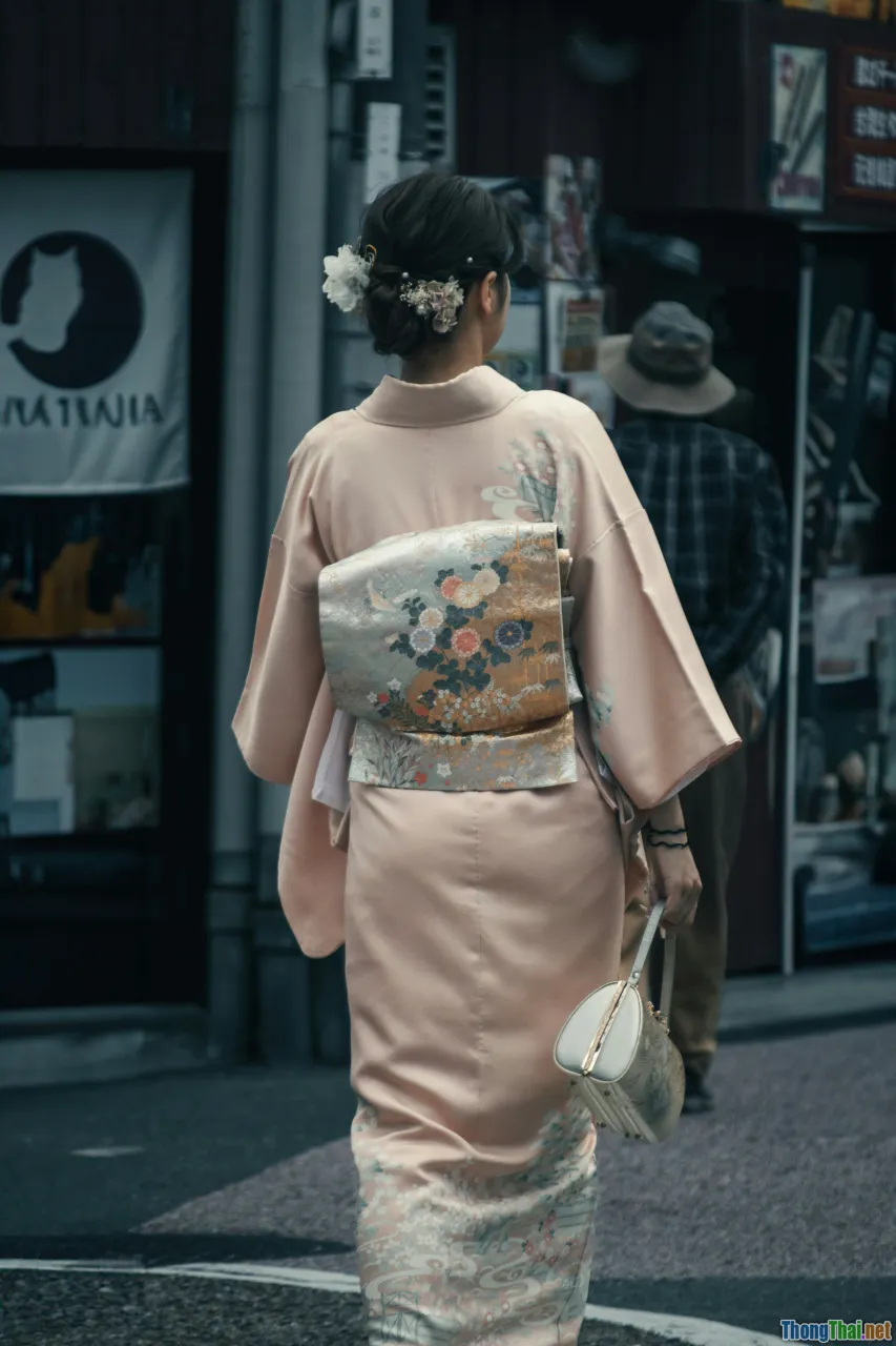 vintage bag outfit, retro style fashion