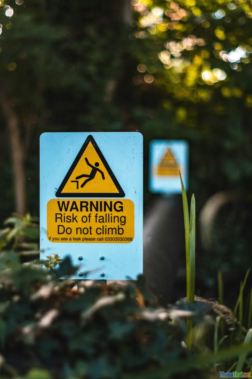 warning sign, risk management, pitfalls