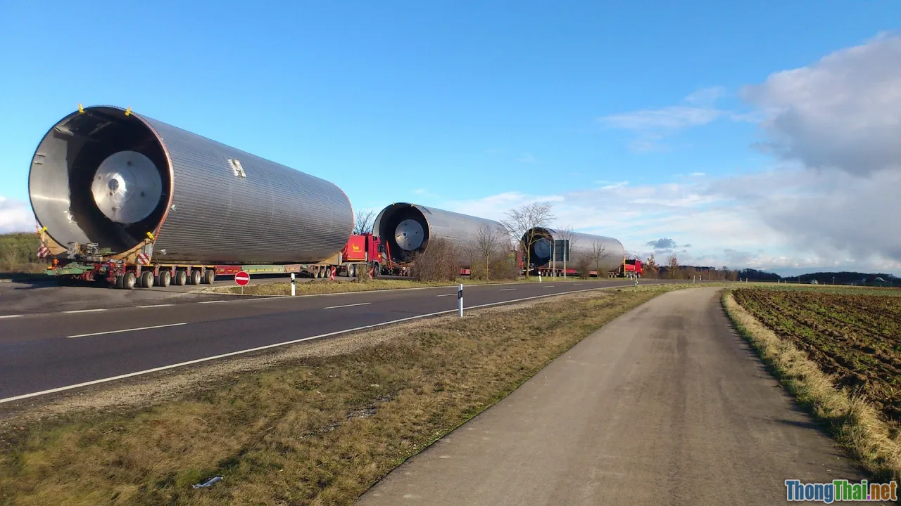 big data, AI logistics, IoT trucks