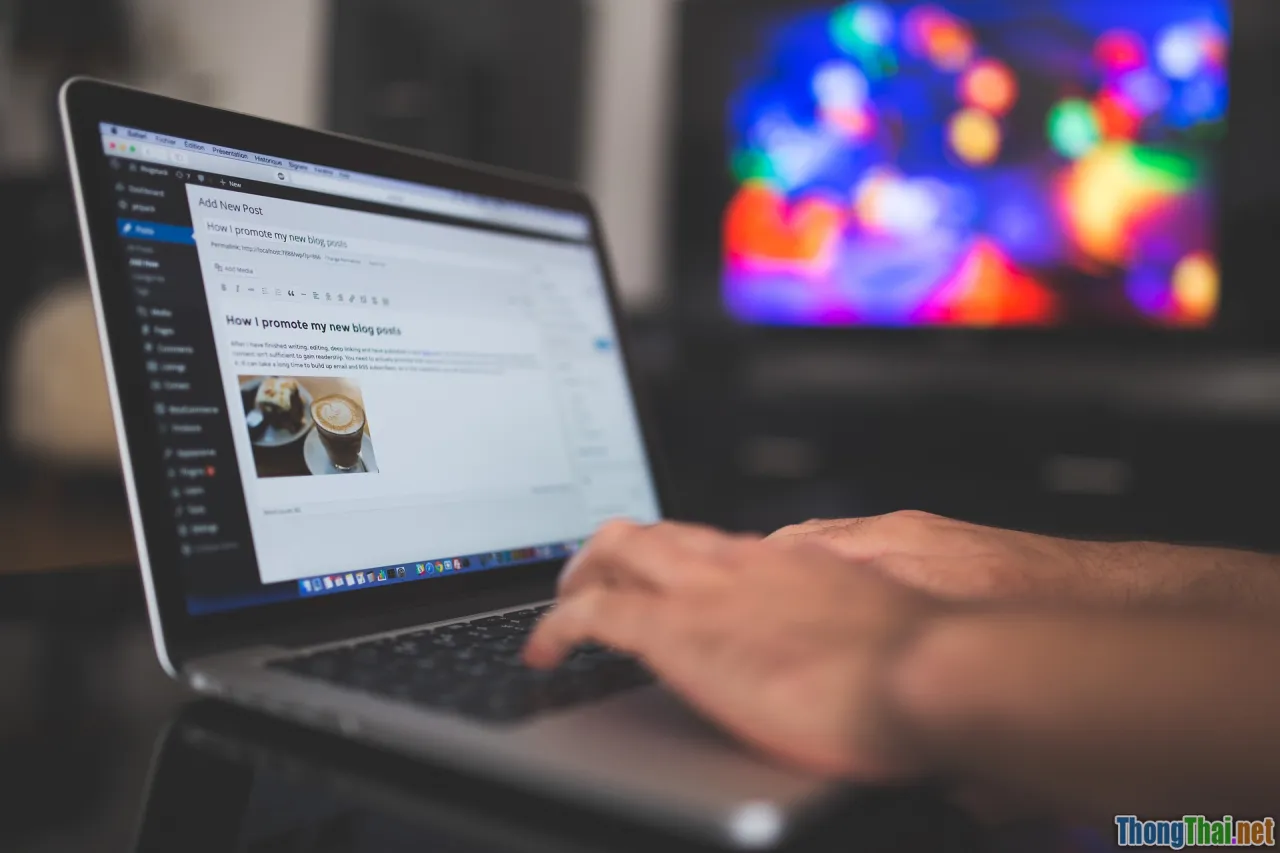 Có nên viết bài SEO thuê hay tự xây blog