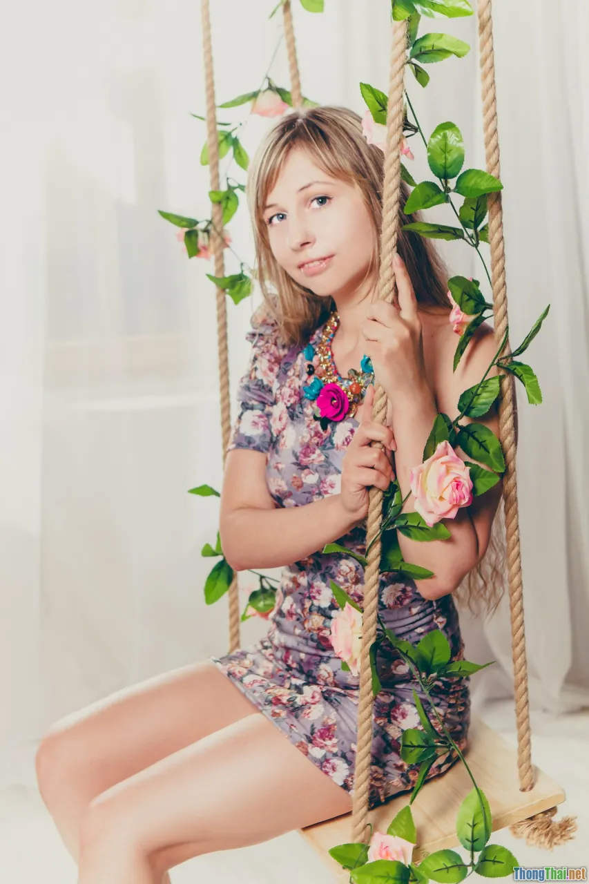 body shapes, bodycon dress, model diversity