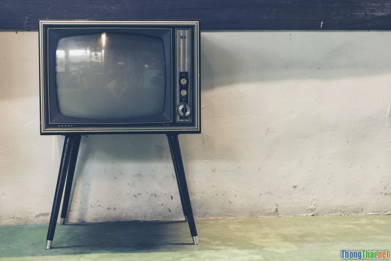 bored teenager, old movie TV, vintage flick