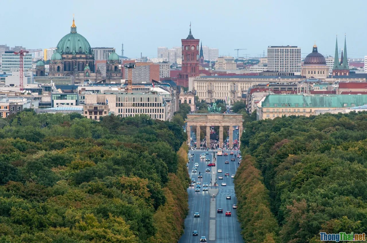 city map, traffic network, optimal routes