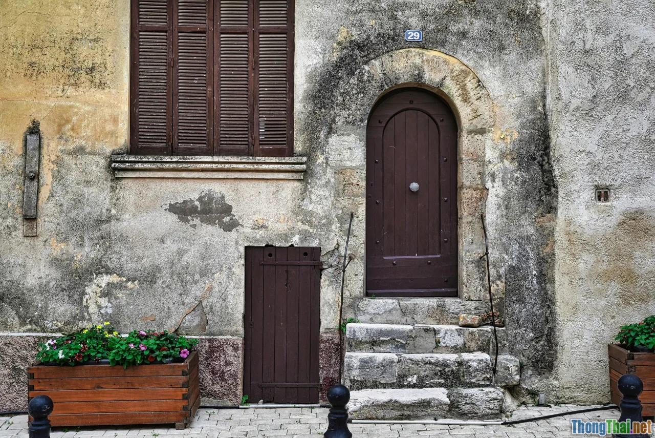 consulting, house, safe door