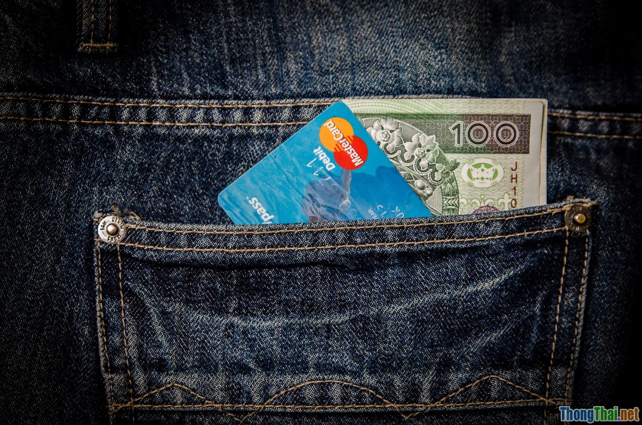 credit card, shopping, overspending