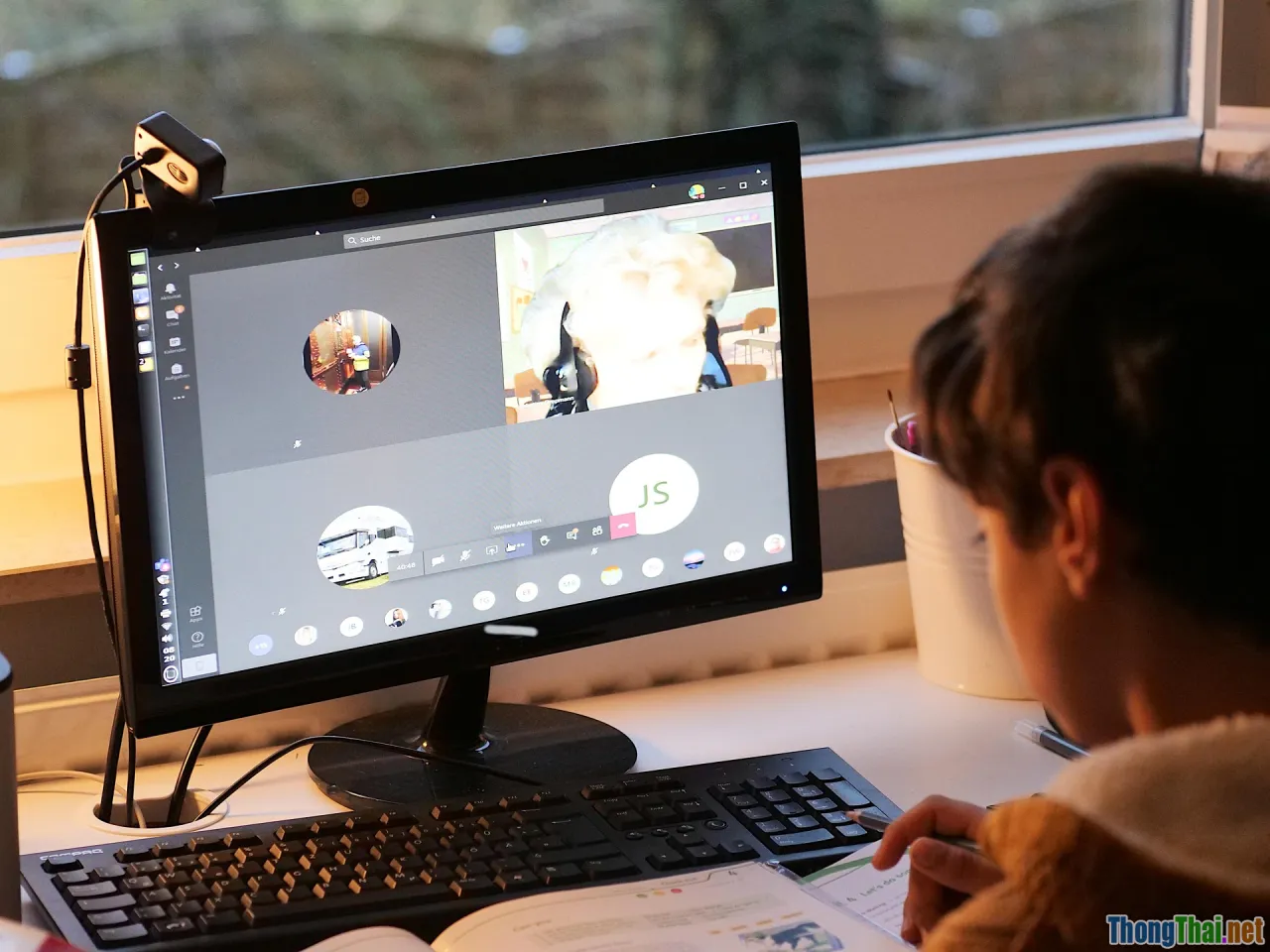 distraction, student, online learning