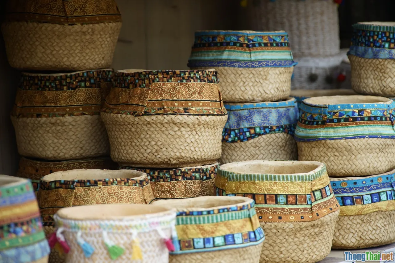 ethnic minority, foggy mountains, children, ethnic village