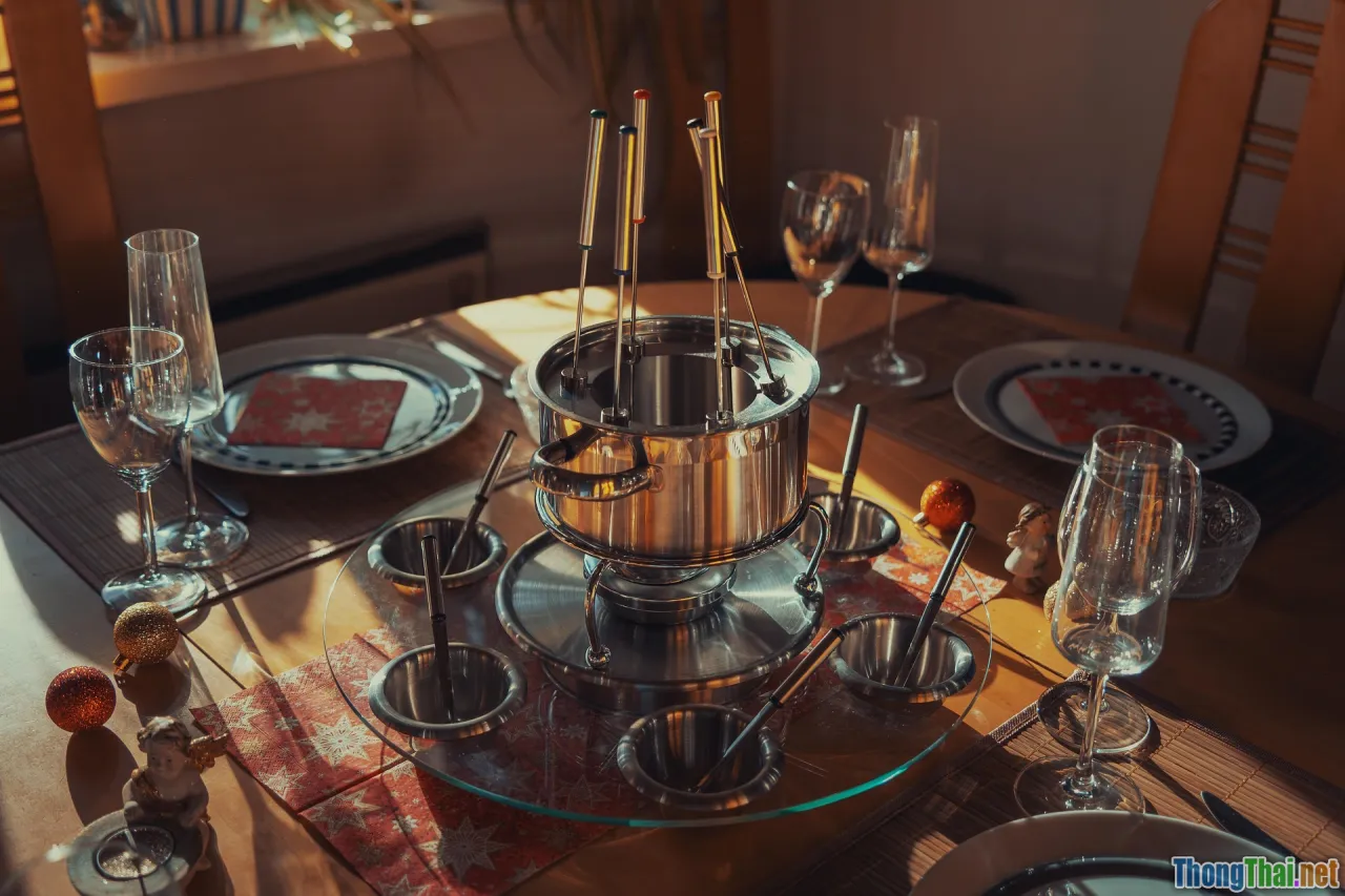 family rituals, dinner, gratitude, togetherness