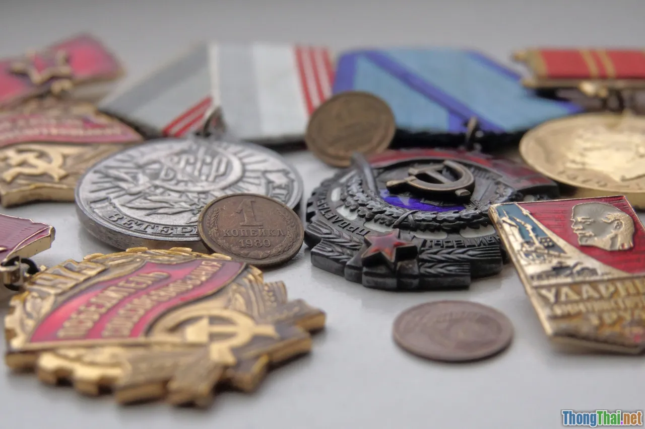 gamification, rewards, quests, badges