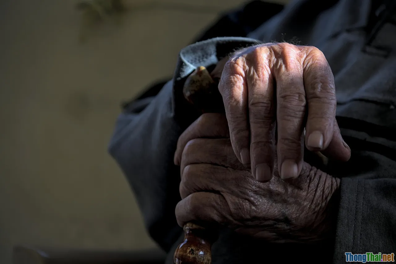 happy user, sharing experience, before after skin