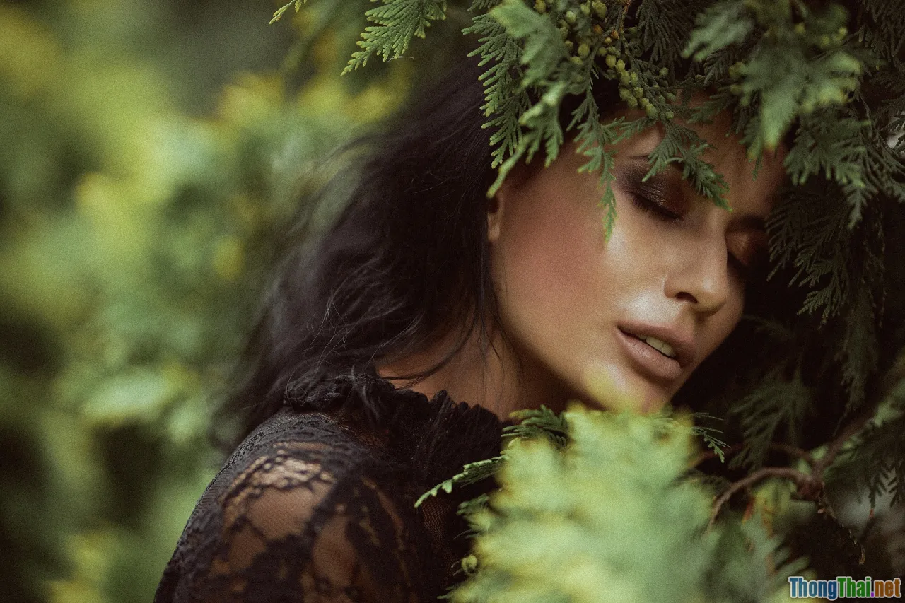 highlighter, glass skin, fresh face