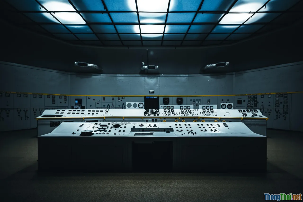 inventory, concurrency control, transaction, locking