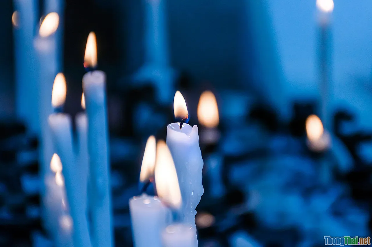 meditation, prayer, incense, multicultural tourists