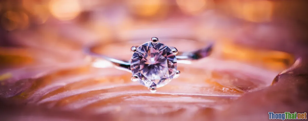 party accessories, jewelry night