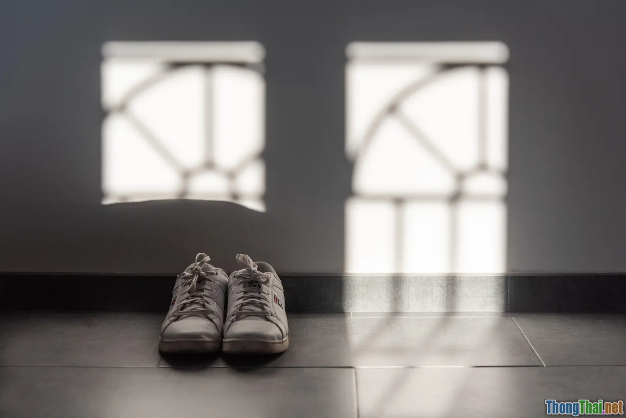 phonetics, minimal pairs, linking