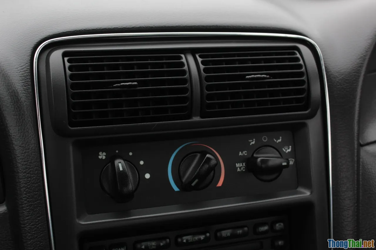 refrigerator drawer, storing vegetables, temperature control
