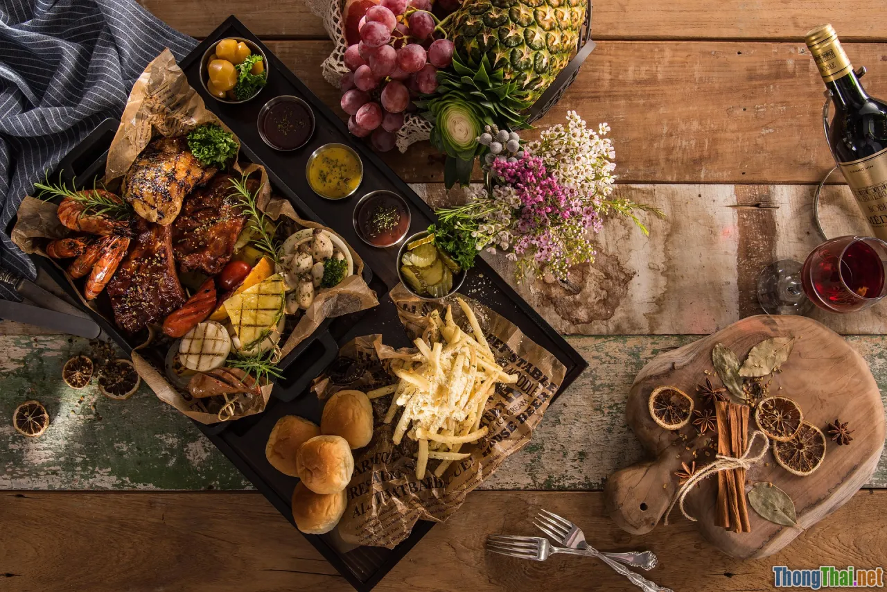 seafood platter, beach restaurant, craft cocktail, breakfast buffet