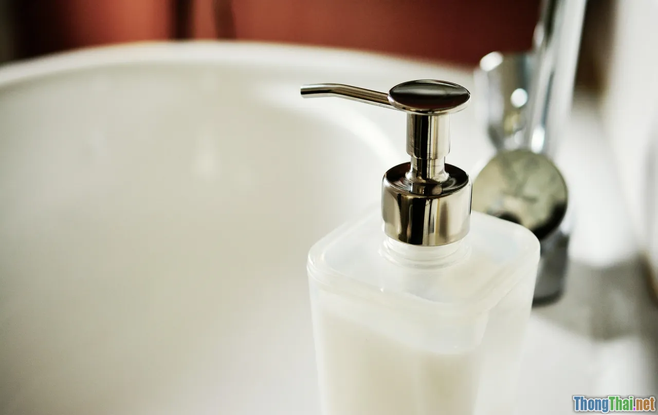 soap dispenser, cut bottle, sink caddy, pumptop