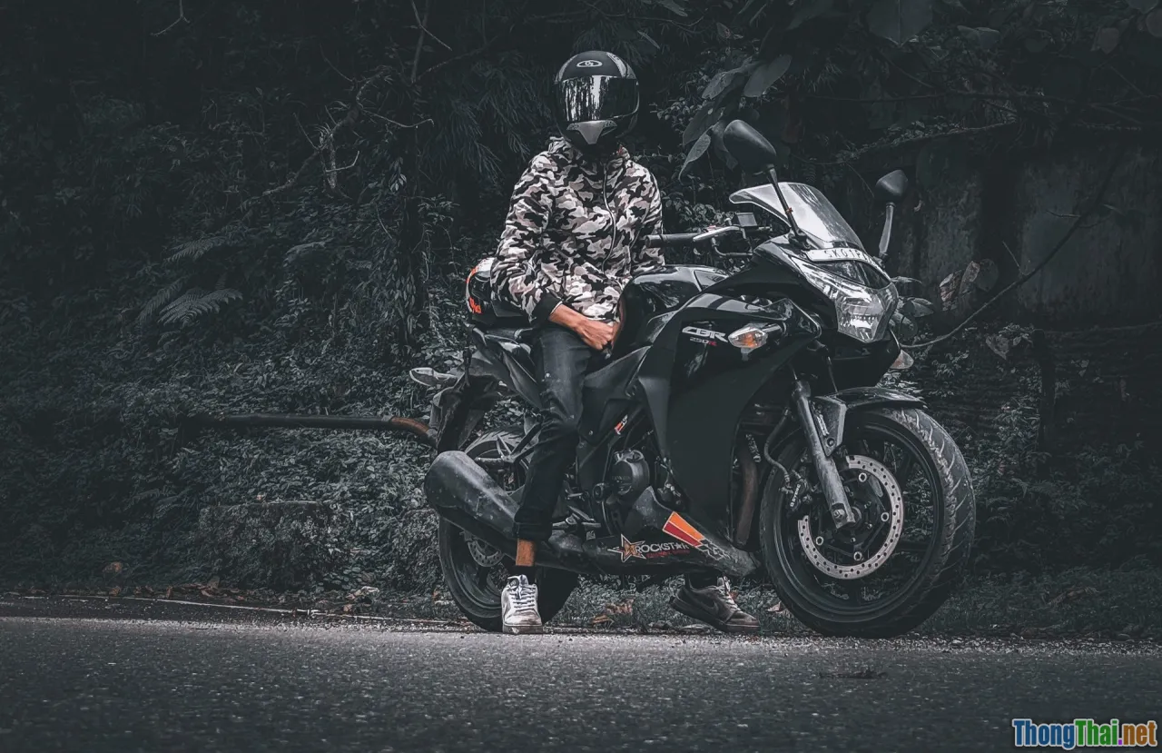 spectrum, licensing, CBRS