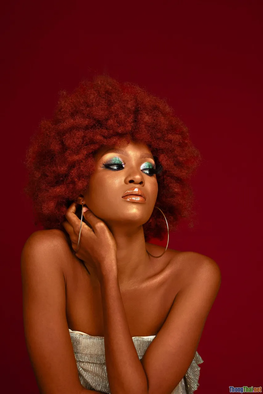 thick hair, confused woman, hair myth