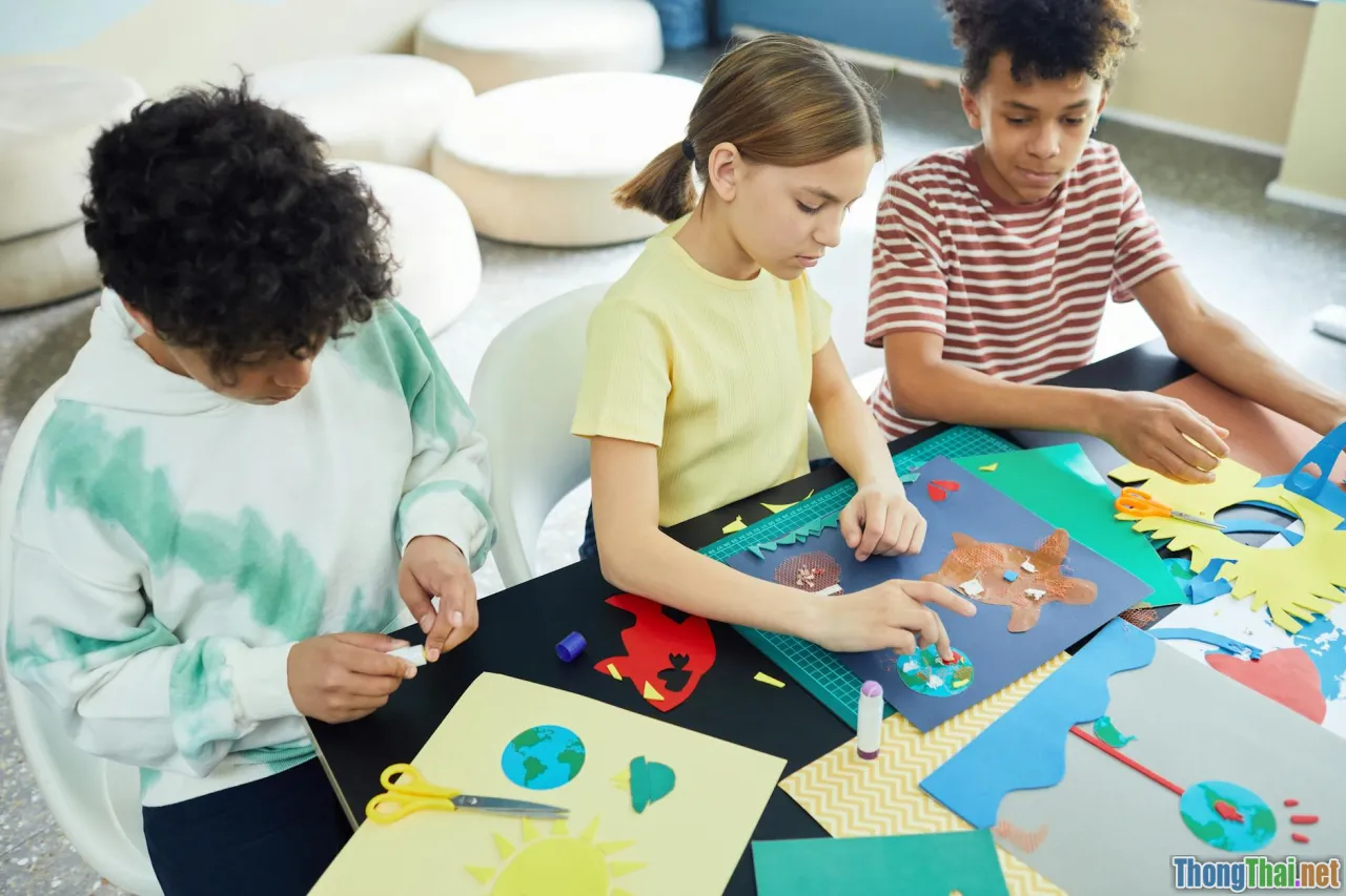 aggregation pipeline, match early, project, group