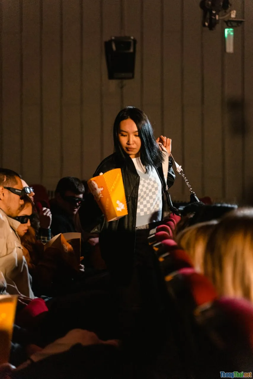 Top 7 phim hài Châu Á gây bão phòng vé