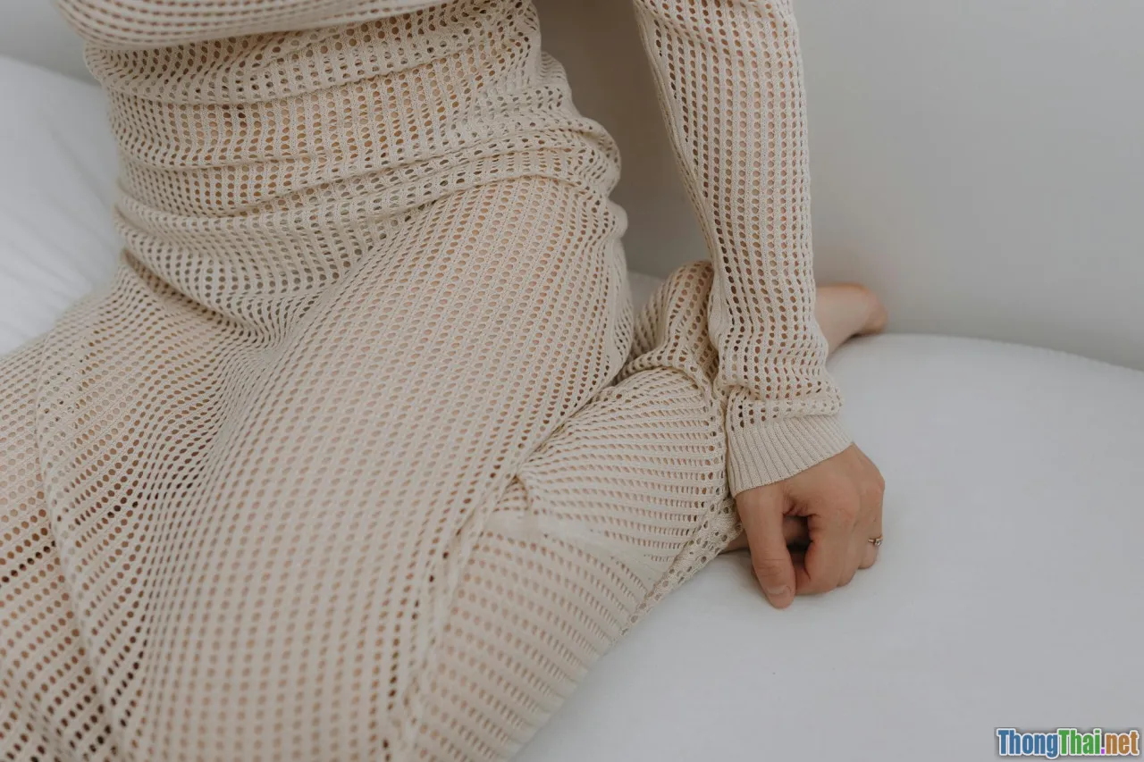 body types, layering outfits, flattering layers