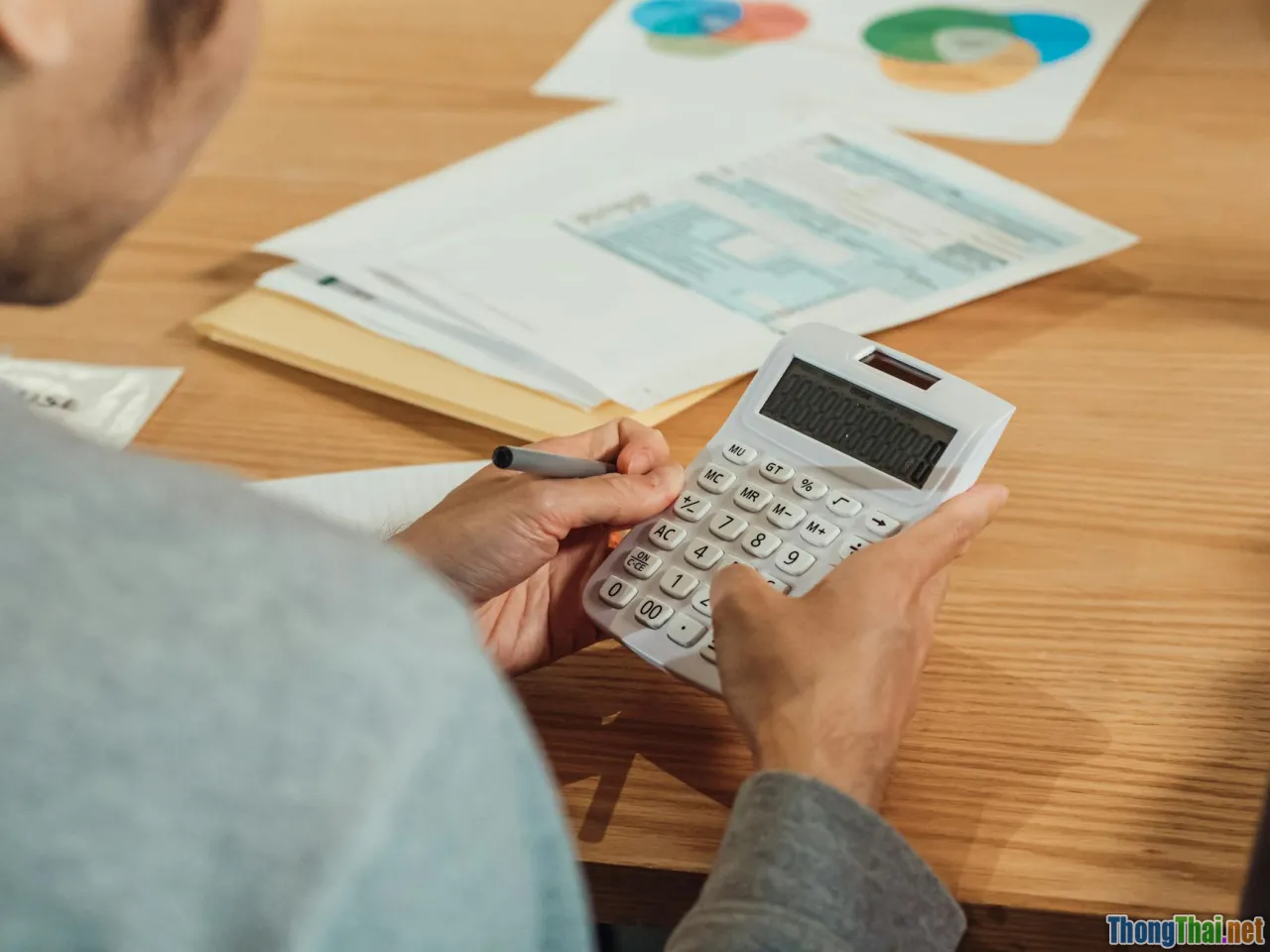 calculator, charts, scenarios, numbers